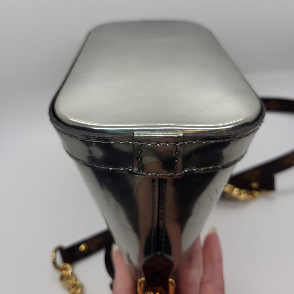 LOUIS VUITTON LV Gris Metal Miroir Vernis Mini Alma - Picture 10 of 15